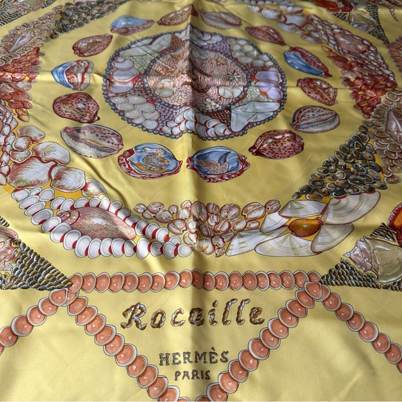 Authentic Hermes Rocaille Carre90 Silk 100 Seashell Scarf/ Shawl in Yellow - Picture 5 of 14